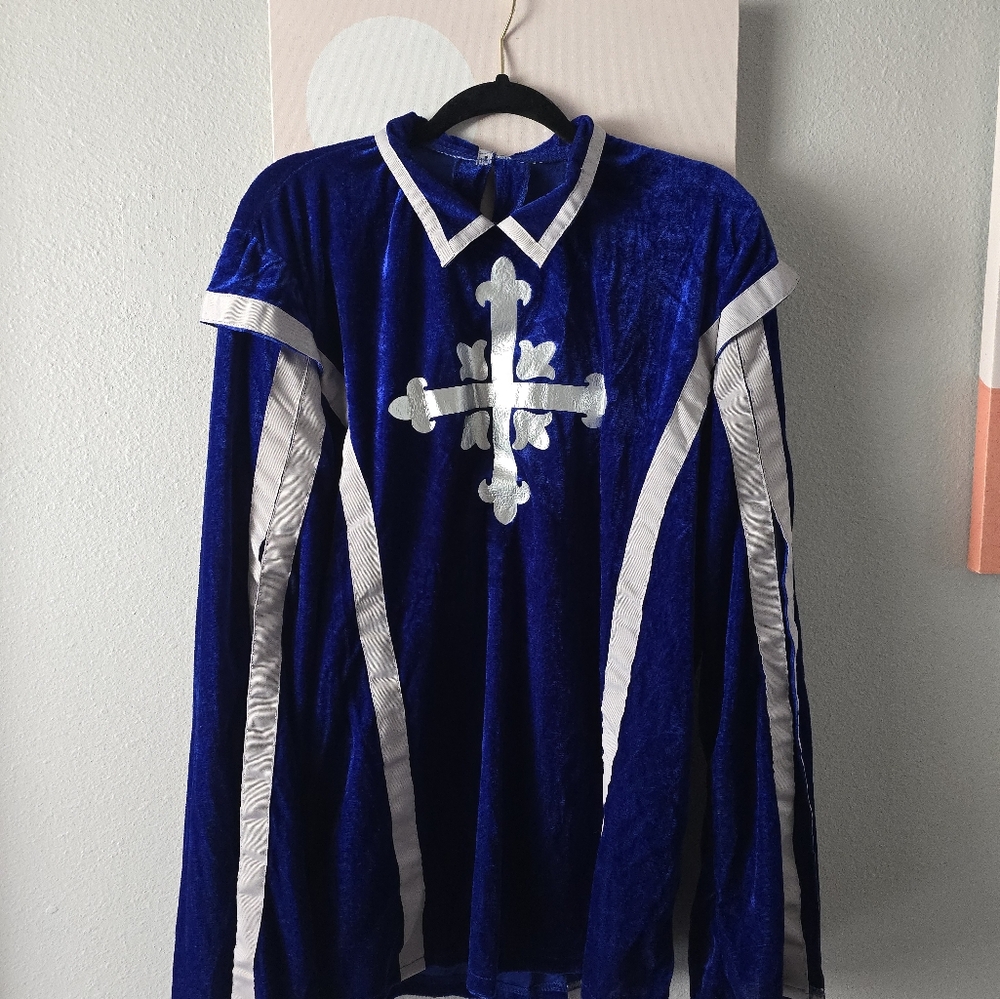L Men's Musketeer Halloween Costume - Picture 3 of 6